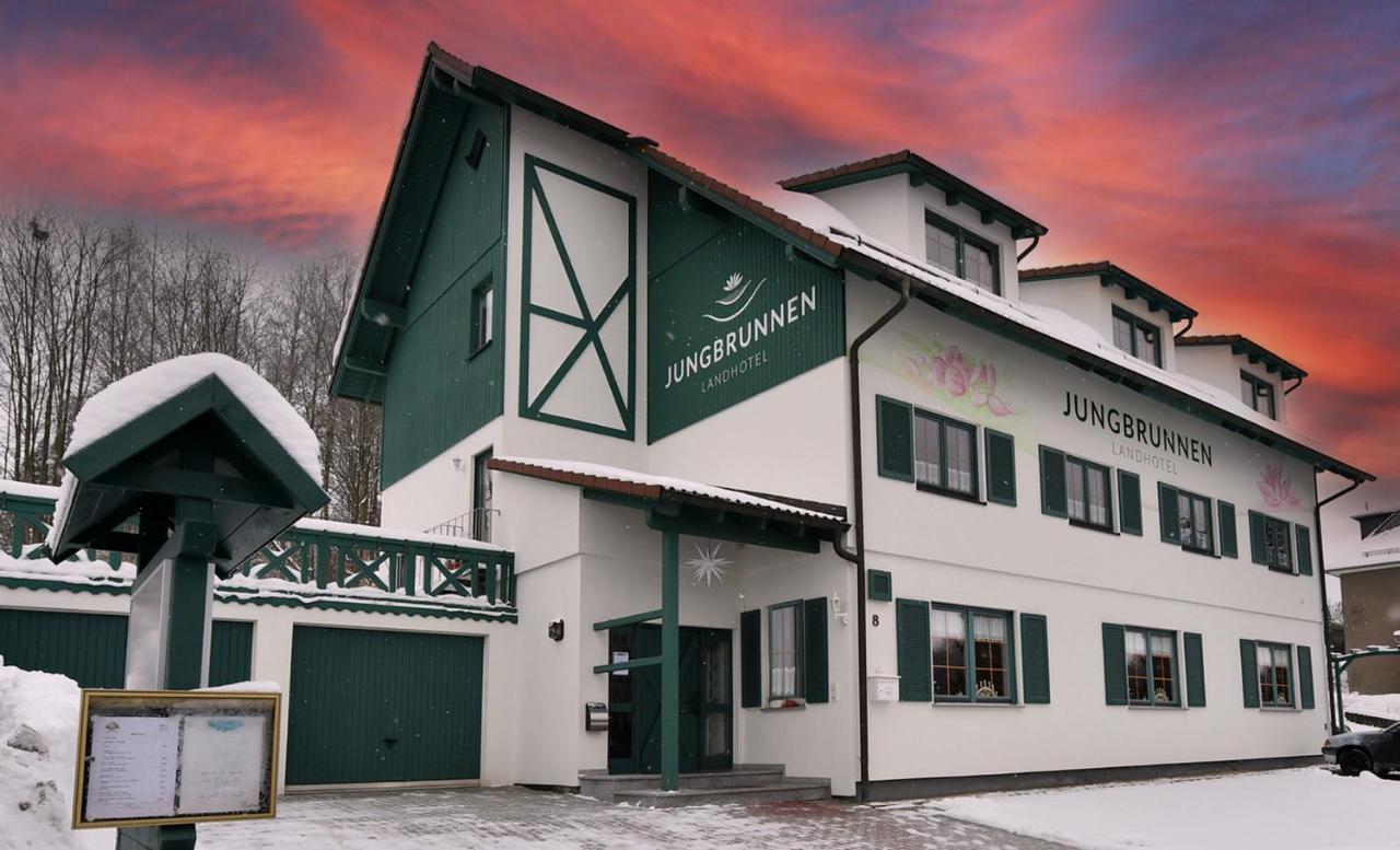 Landhotel Jungbrunnen Bad Brambach Exterior photo