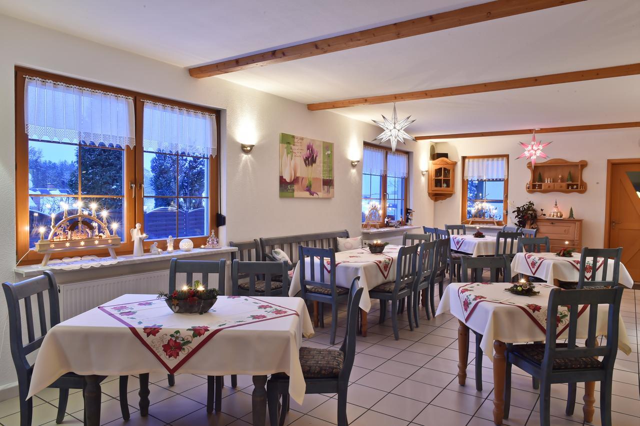 Landhotel Jungbrunnen Bad Brambach Exterior photo